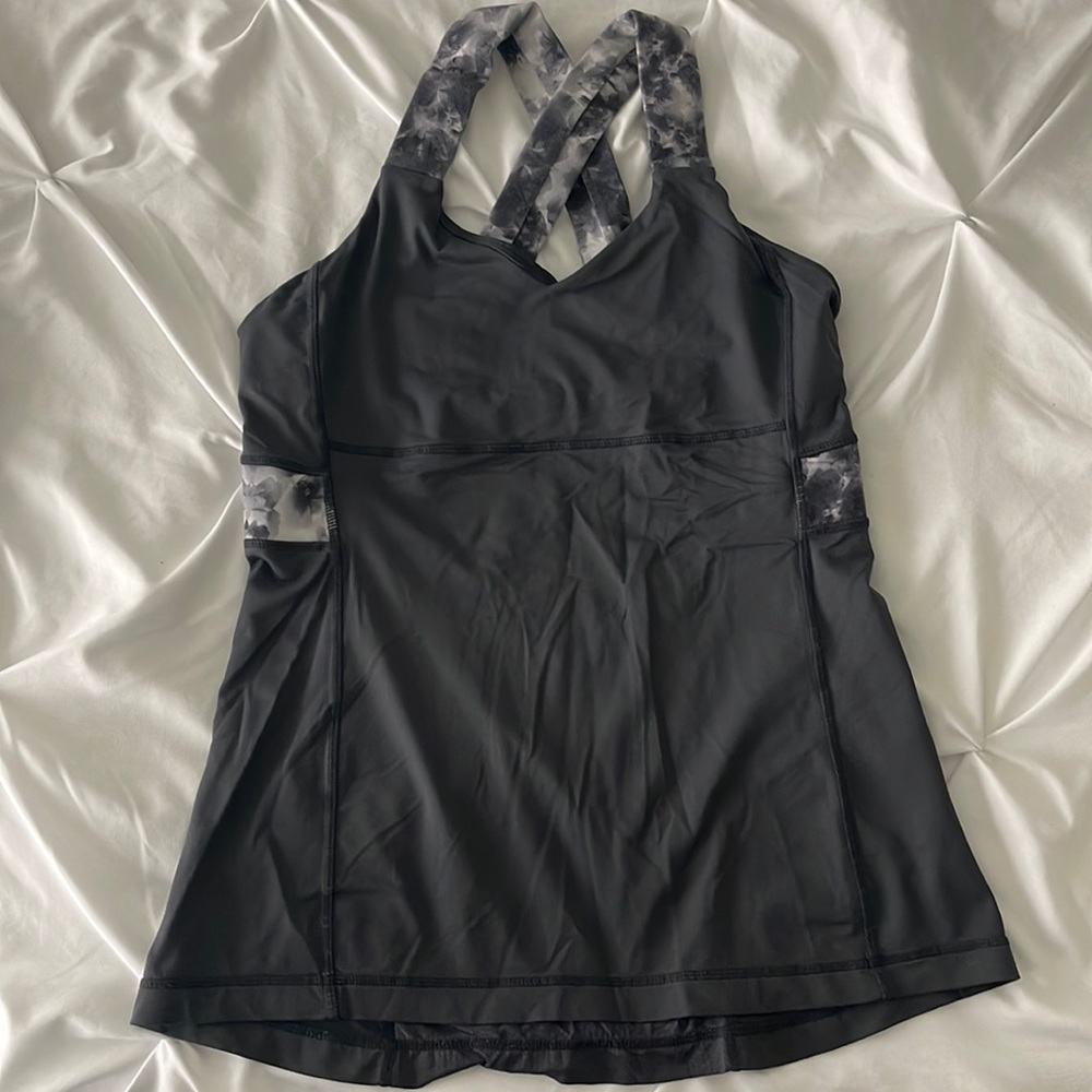 Lululemon tank - size 8